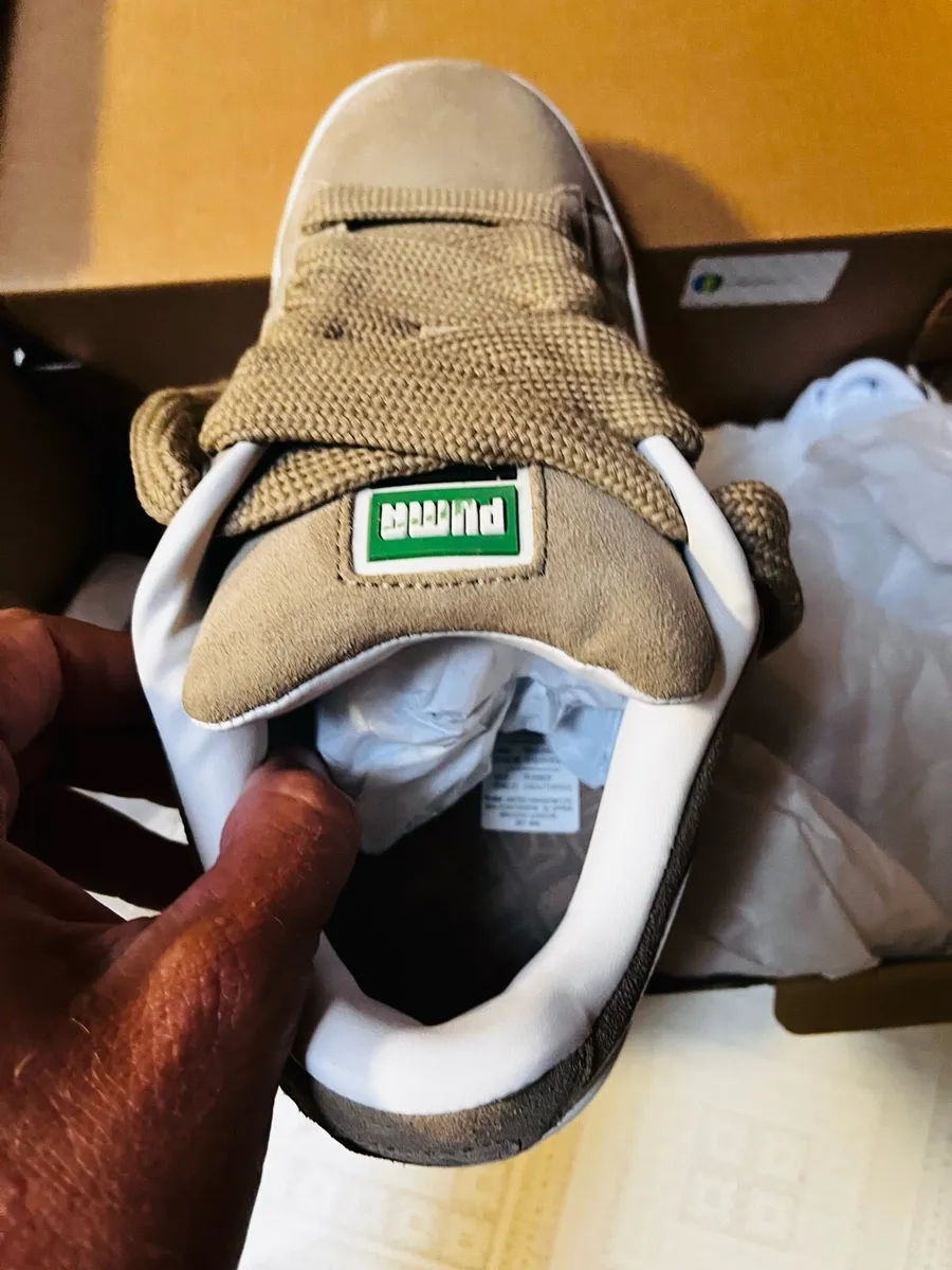 Puma Suede Trainers. Size 7. New. - Image 3