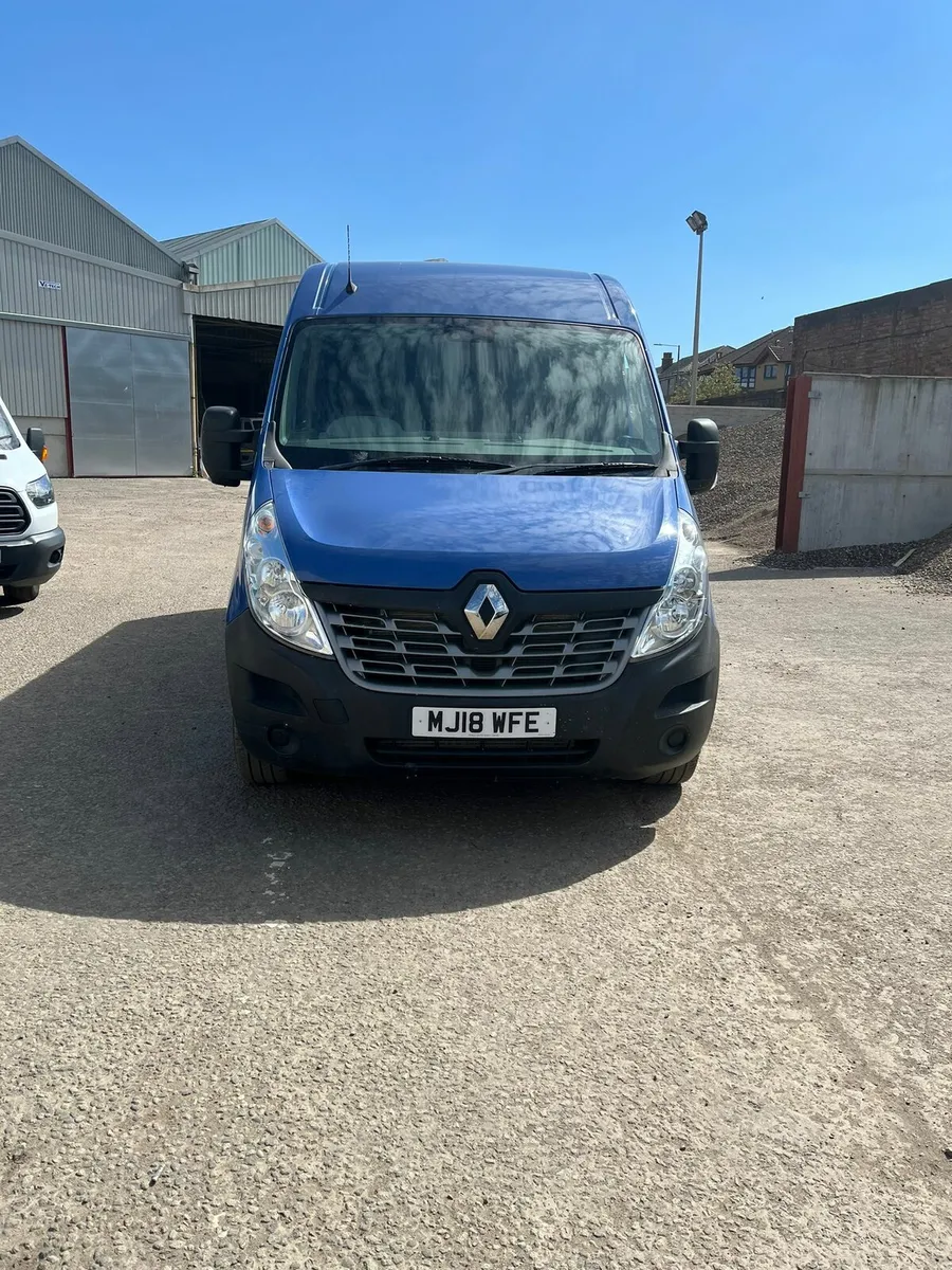 2018 renault master lwb 2.3 145bhp - Image 2