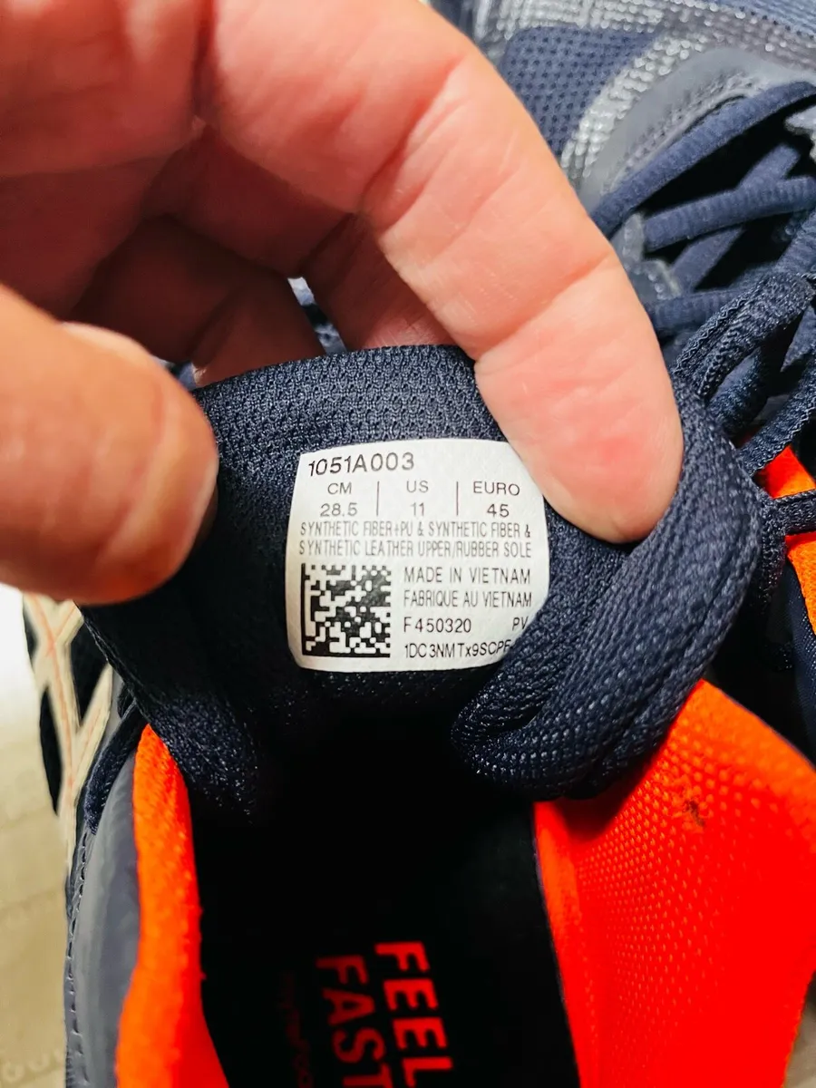 ASICS Runners. Size 11. Men’s. Like New. - Image 3