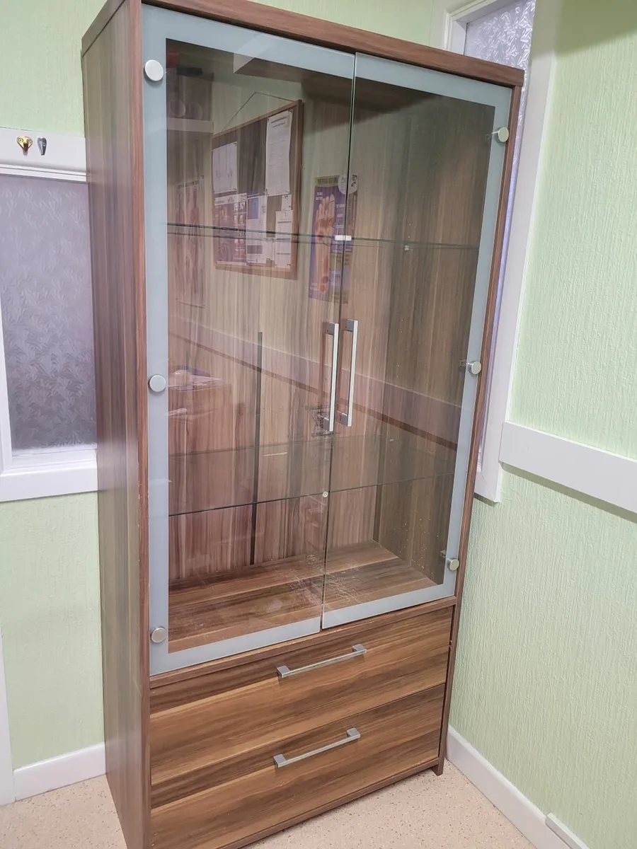 Display cabinet - Image 1
