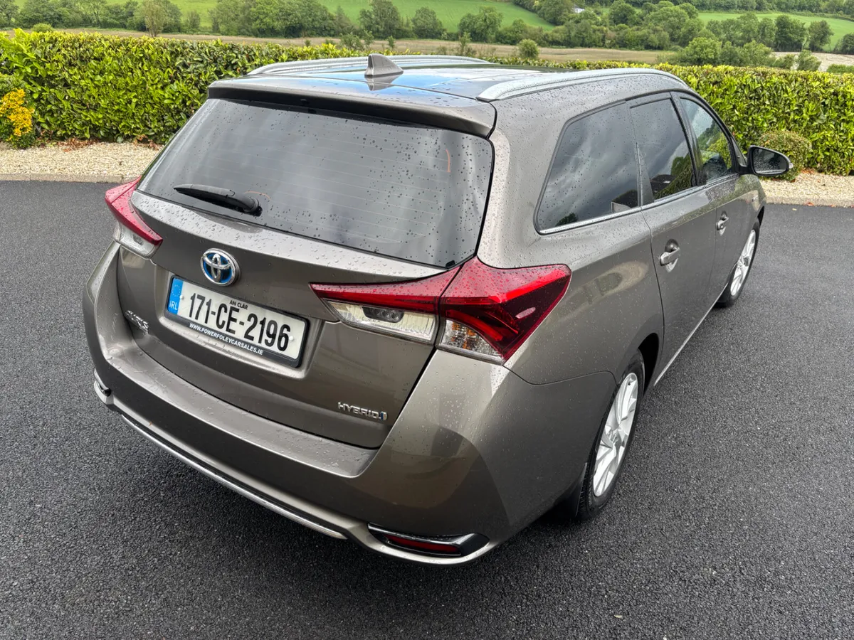 2017 Toyota Auris Luna Sport Touring 91KMS - Image 3
