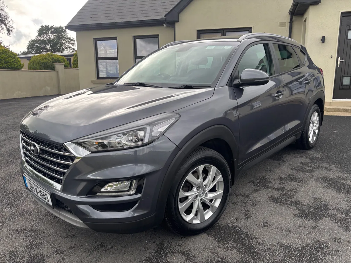 2020 (201)Hyundai Tucson Comfort Plus NCT 03/26 - Image 2