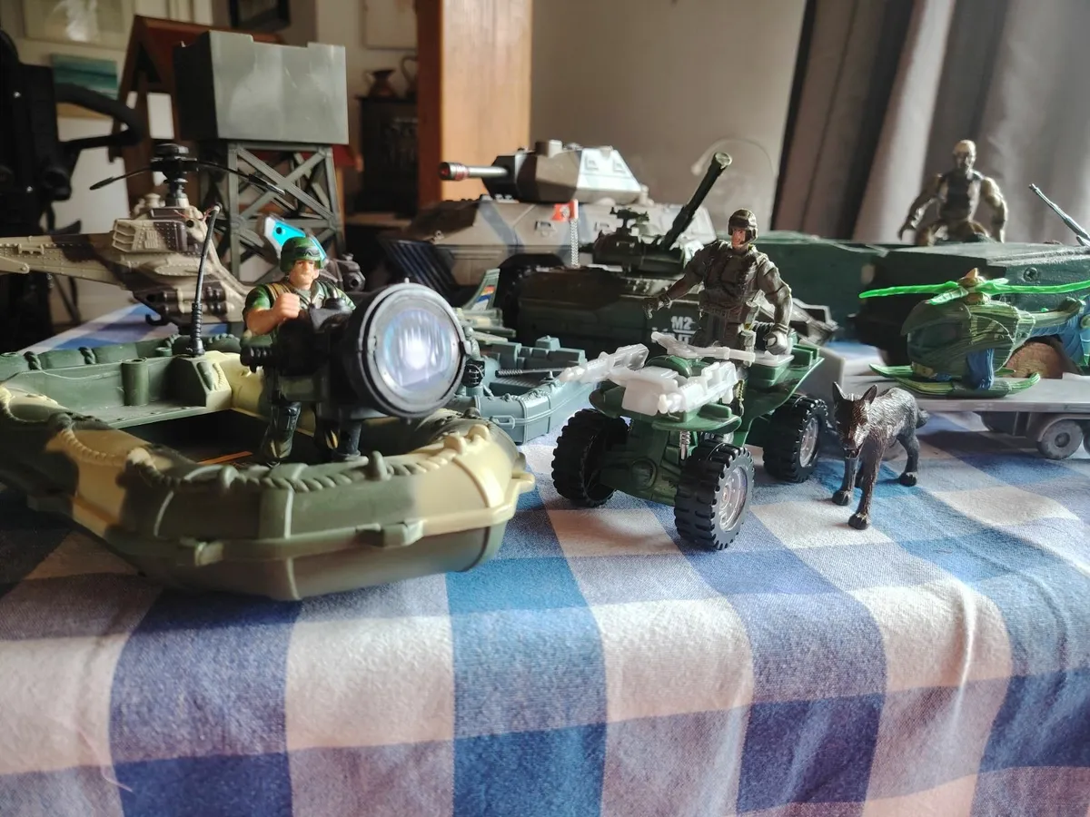 Army toy collection. - Image 3