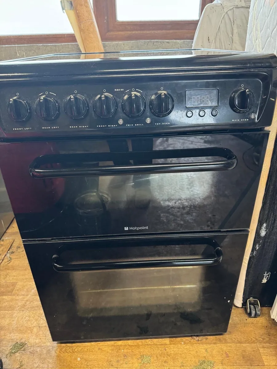 Electric Hotpoint Cooker - Image 1