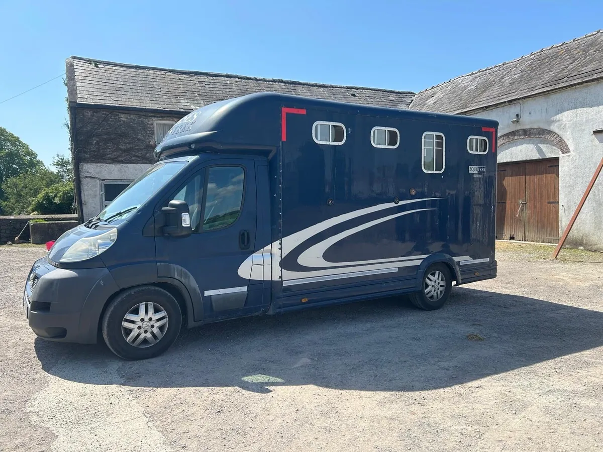 Peugeot Boxer 2010 horse van/horse box EQUI-TREK - Image 2