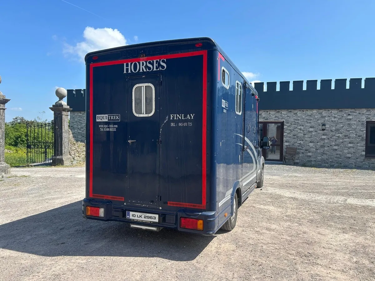 Peugeot Boxer 2010 horse van/horse box EQUI-TREK - Image 3