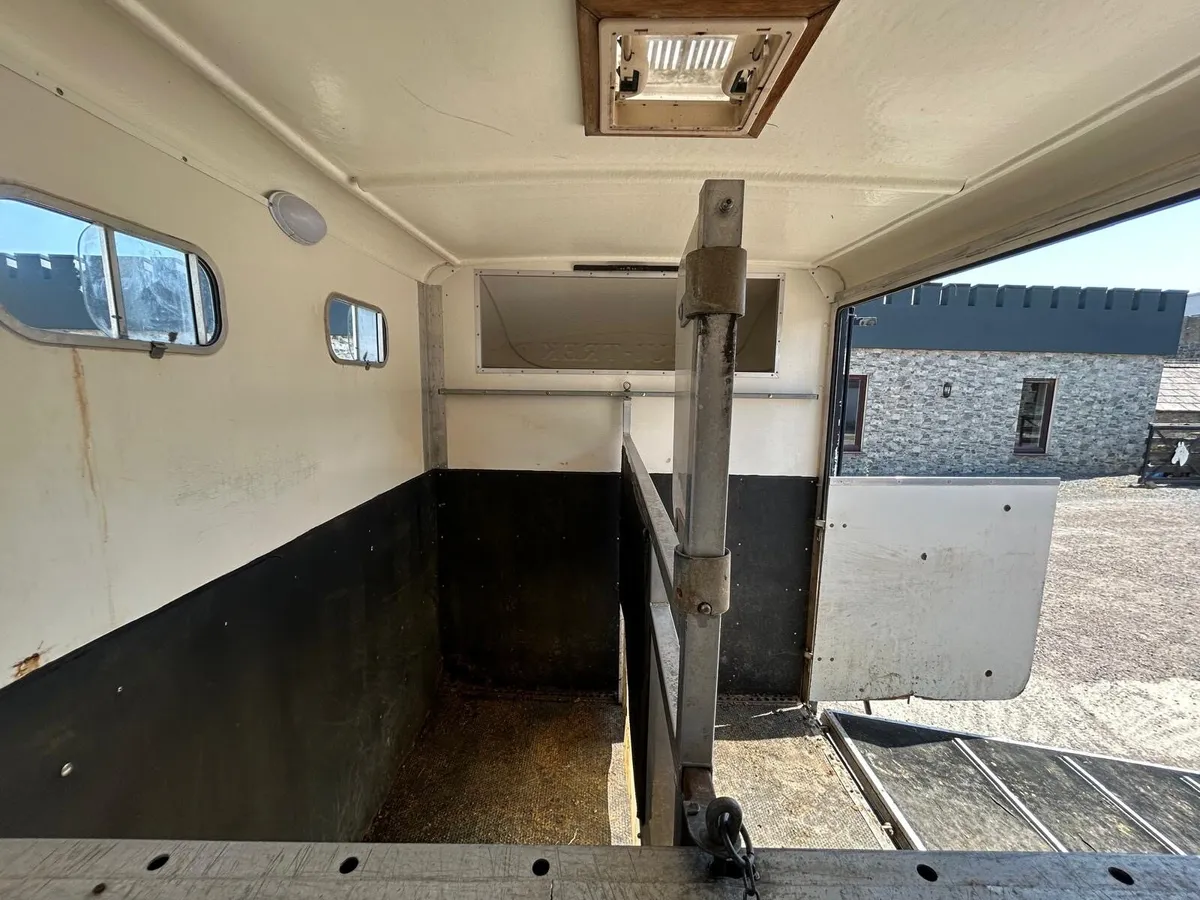 Peugeot Boxer 2010 horse van/horse box EQUI-TREK - Image 4