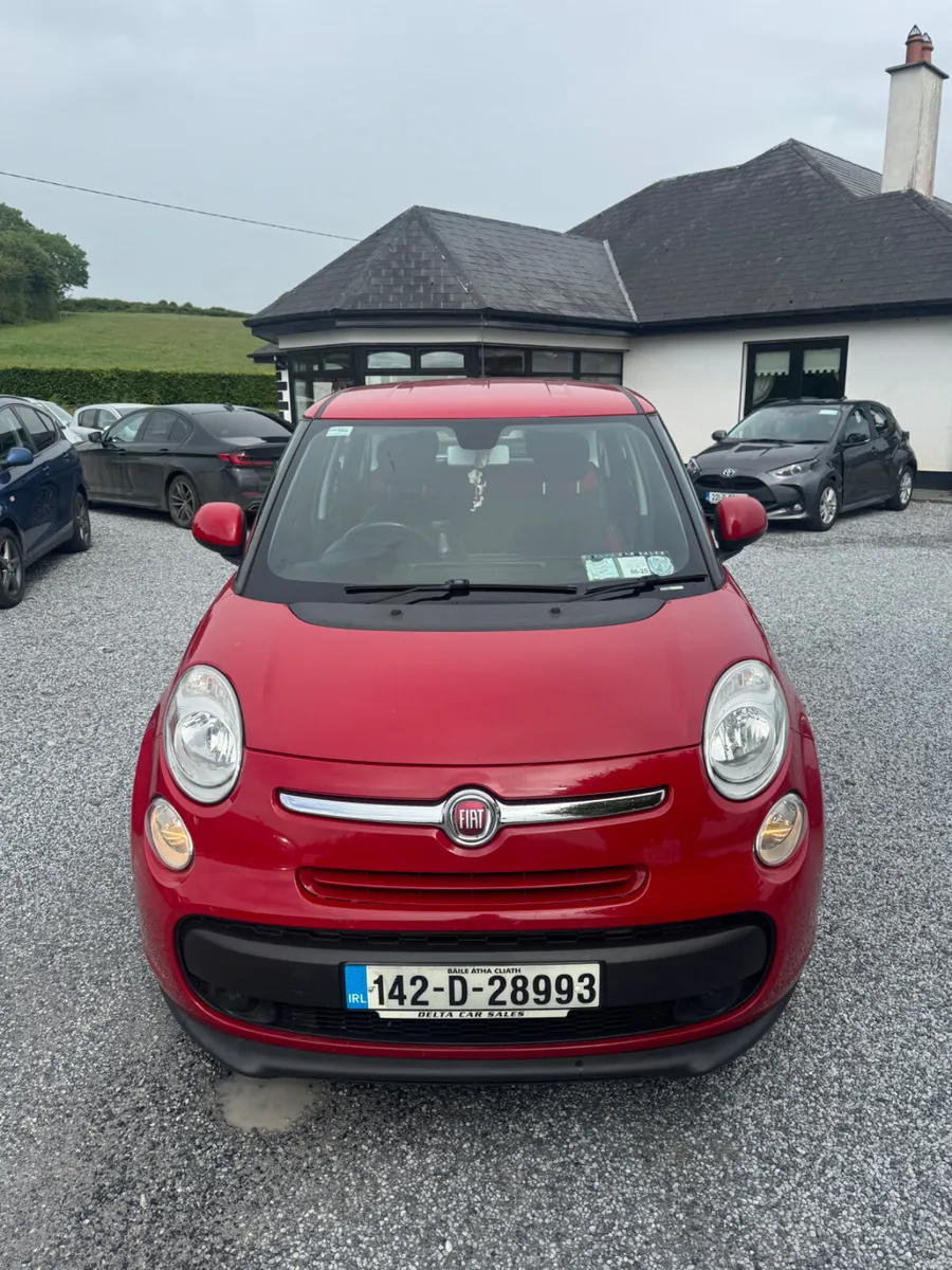 Fiat 500L 2014 diesel low km automatic - Image 2