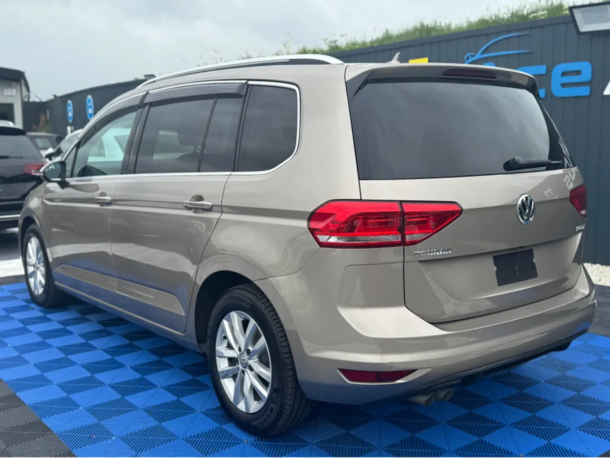 Volkswagen Touran CL - 2.0L DIESEL - AUTO - 7 SEAT - Image 4