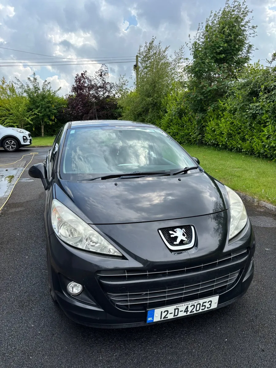 Peugeot 207 2012 - Image 2