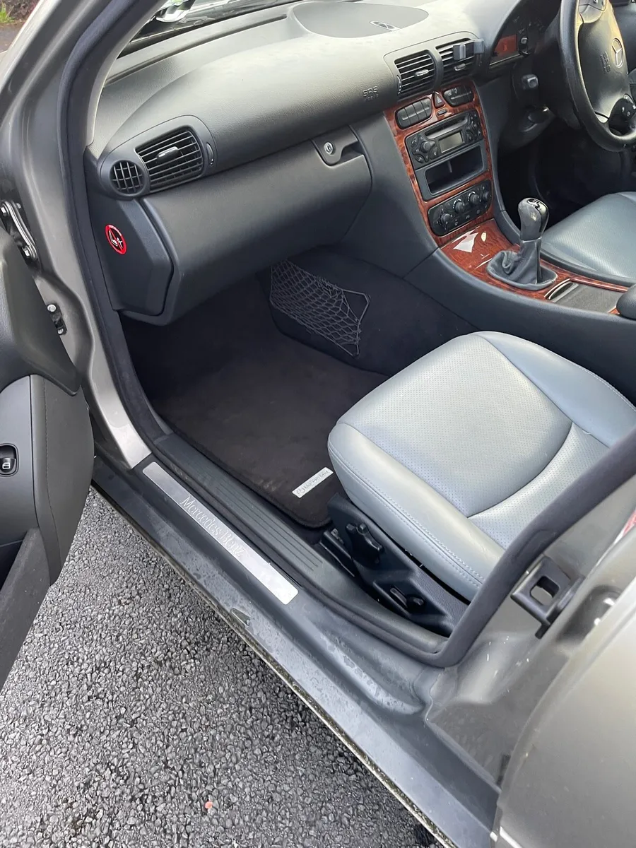 MERCEDES 03 C CLASS - Image 4