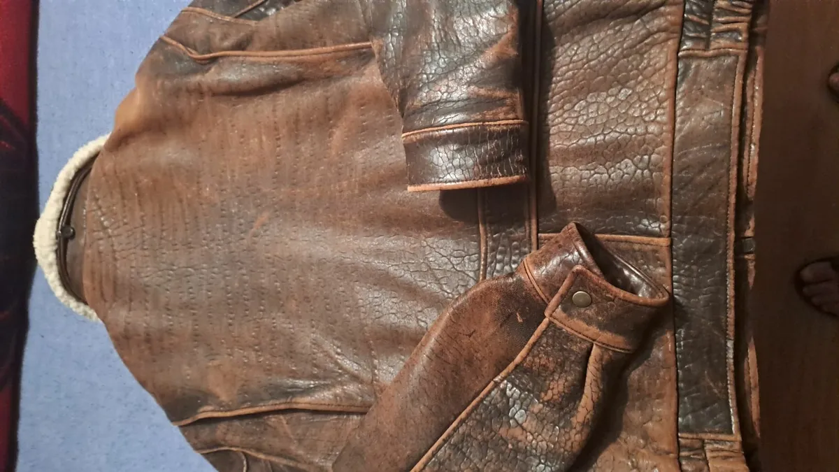Leather jacket large - Image 1