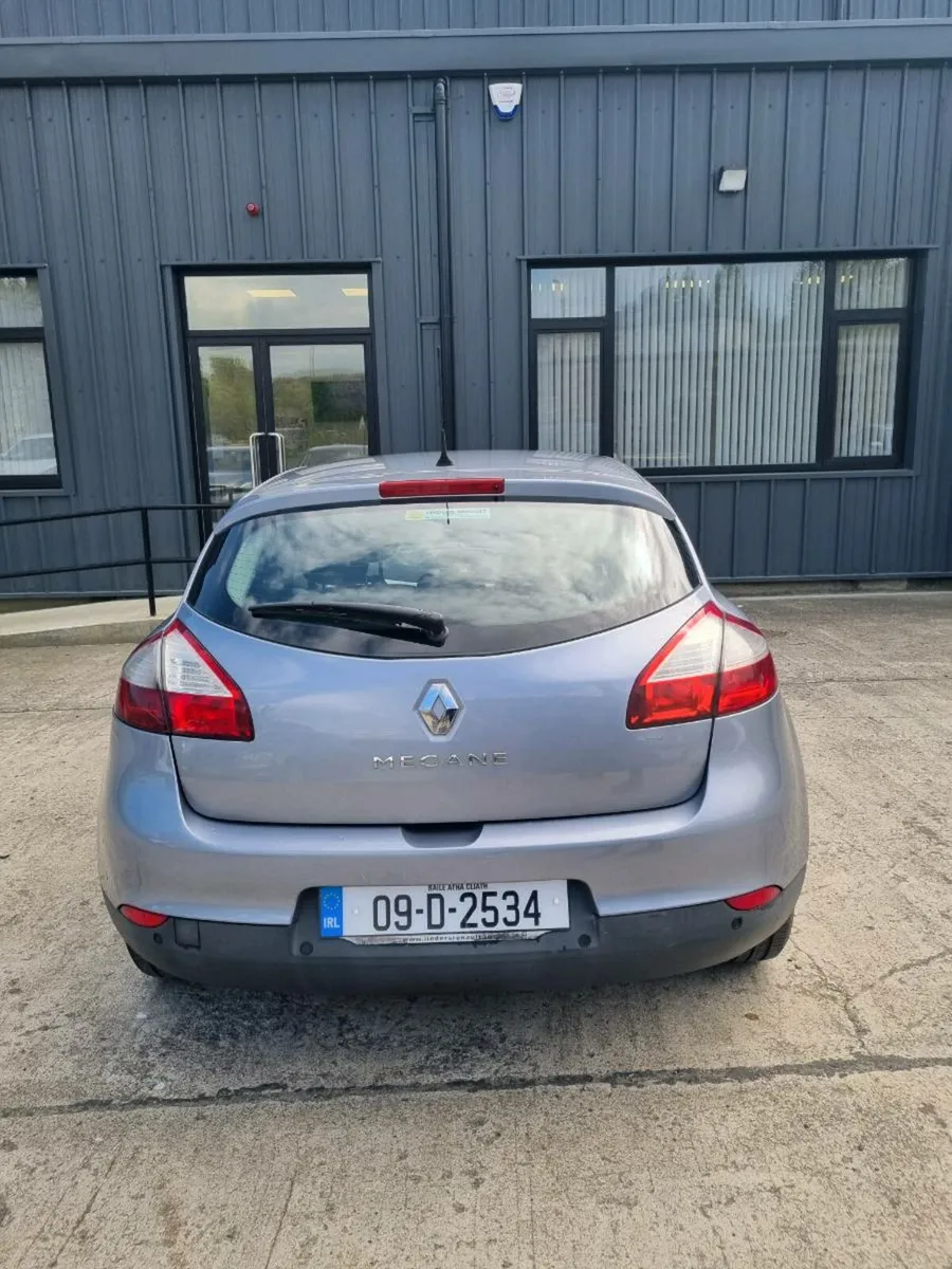 Renault Megane 2009 - Image 2