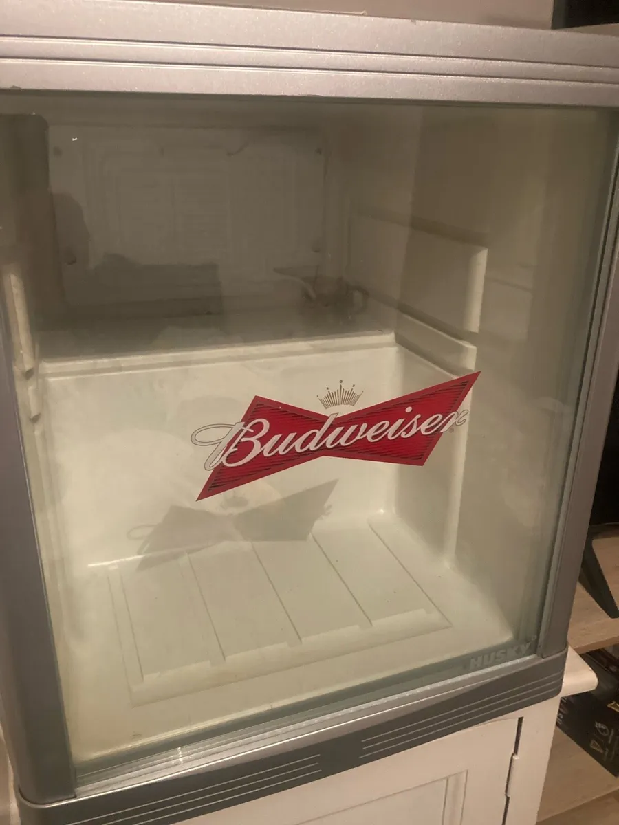 BUDWEISER FRIDGE , ICE COLD