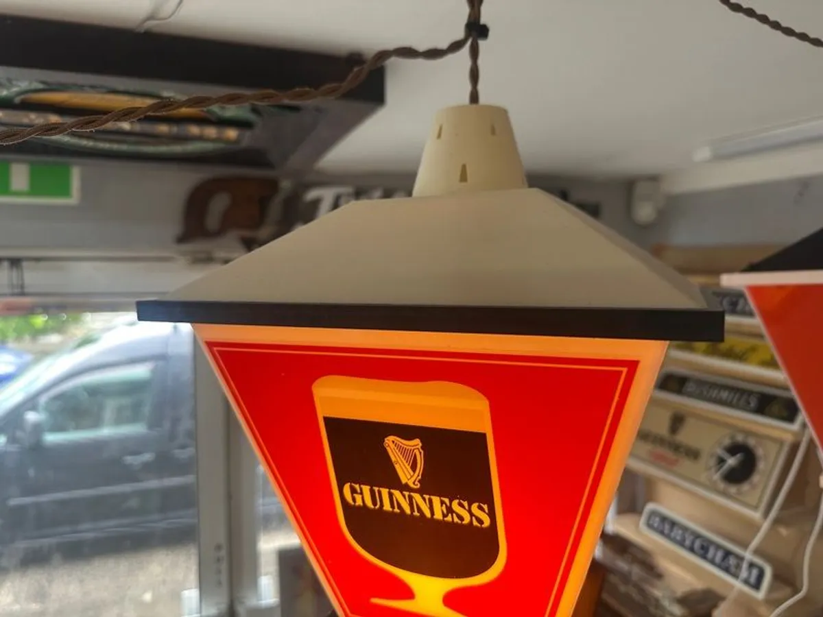 Rotation Guinness pub lantern - Image 1