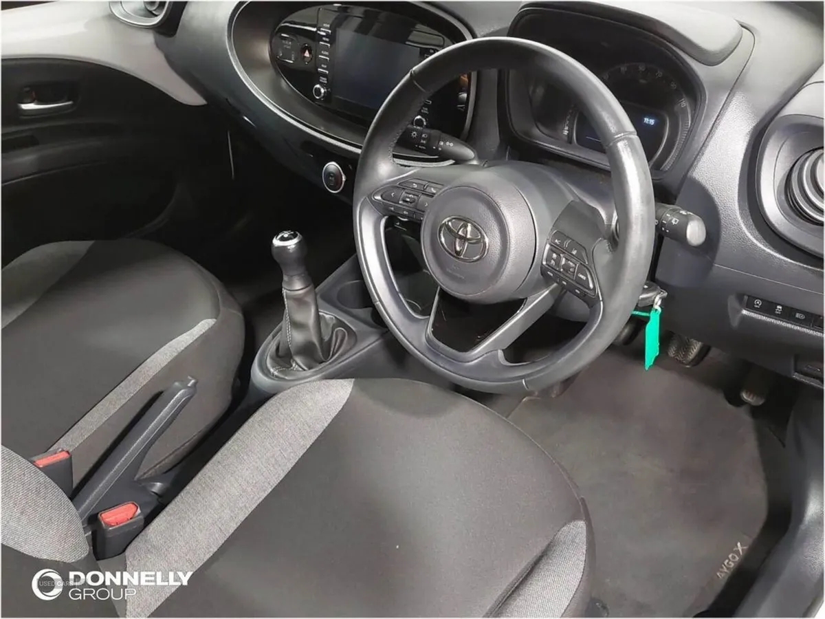 Toyota Aygo X 1.0 Vvt-i Pure 5dr - Image 4