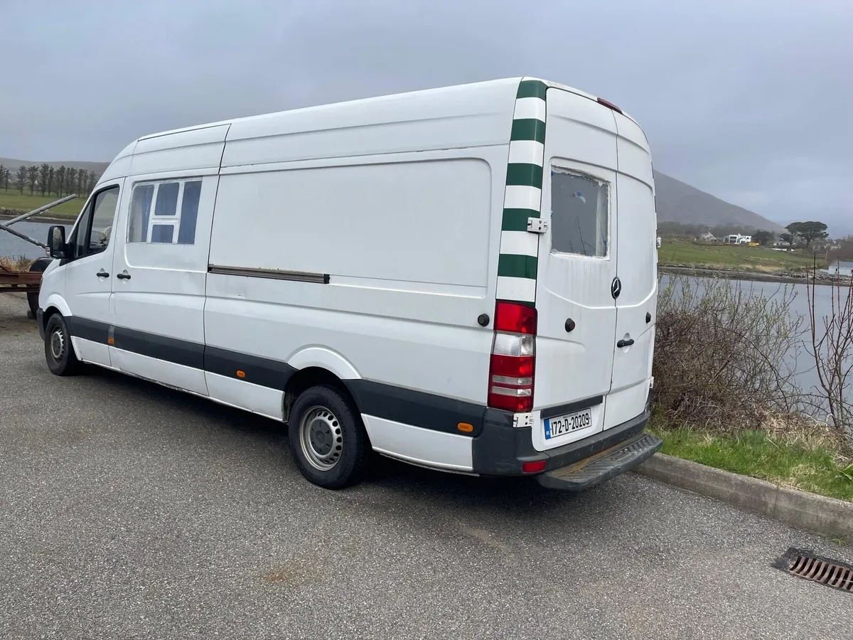Mercedes sprinter2017 low mileage campervan - Image 3