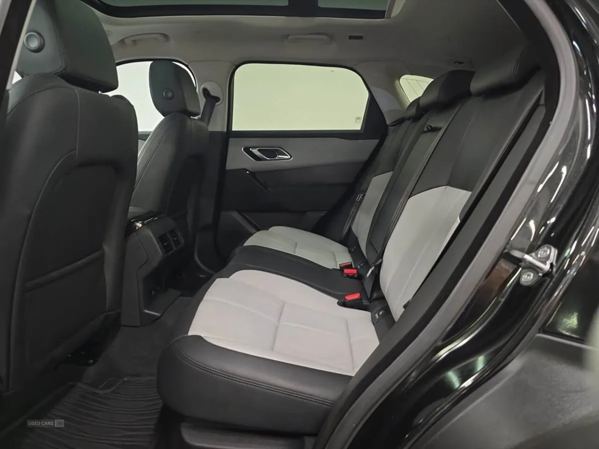 Land Rover Range Rover Velar 2.0 D200 Mhev Dynami - Image 4