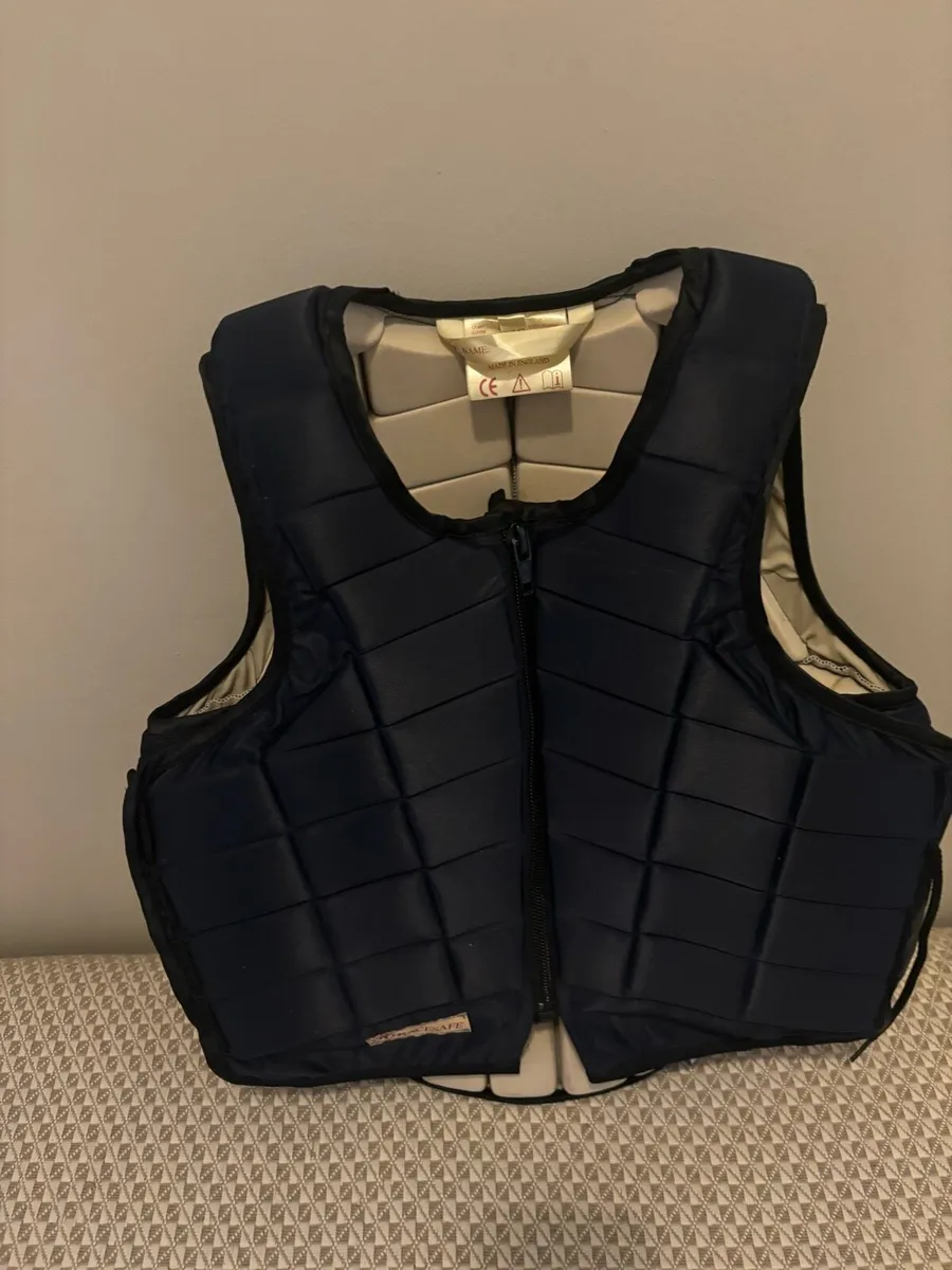 Back support for horse riding - Image 1