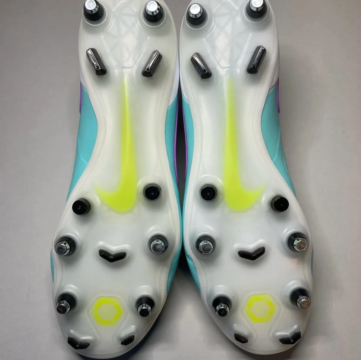 Nike Tiempo Legend 10 Elite Football Boots - Image 4