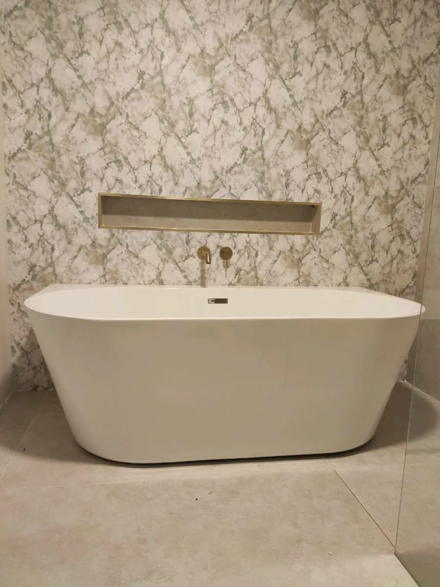 BathTub - Image 3