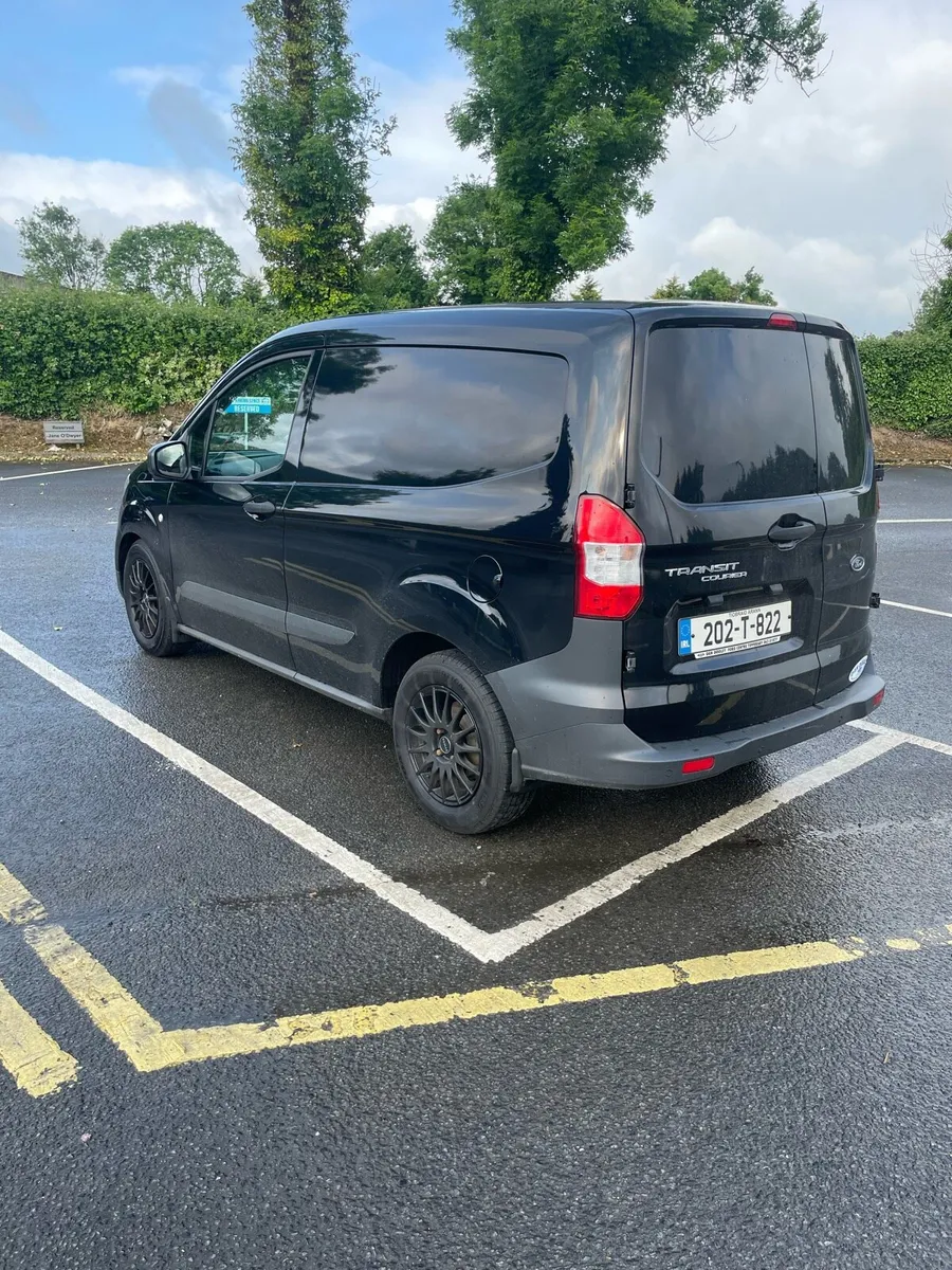 Ford transit courier - Image 2