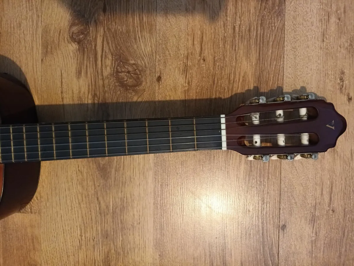 Guitar Valencia Acoustic - Image 3
