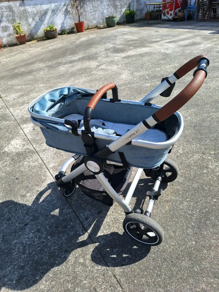 Panorama XT pram - Image 1