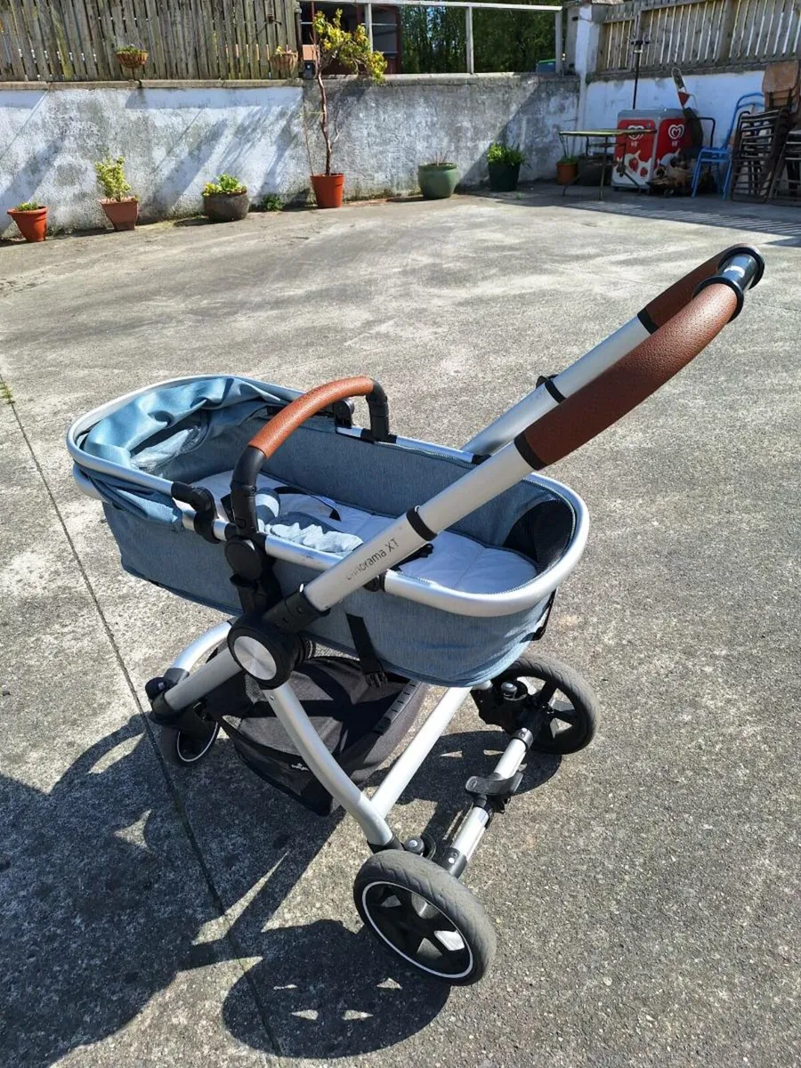 Panorama XT pram - Image 2
