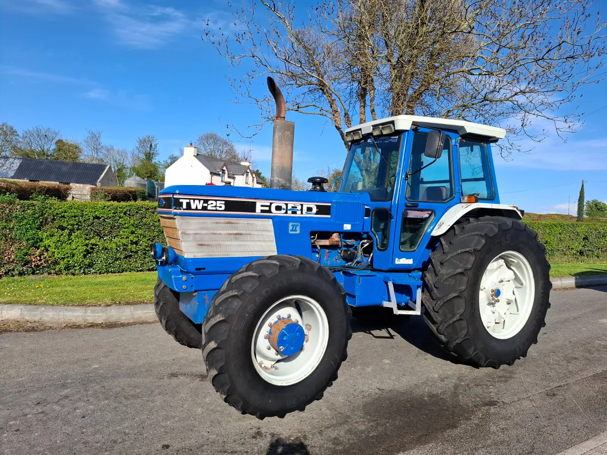 FORD TW25 - Image 2
