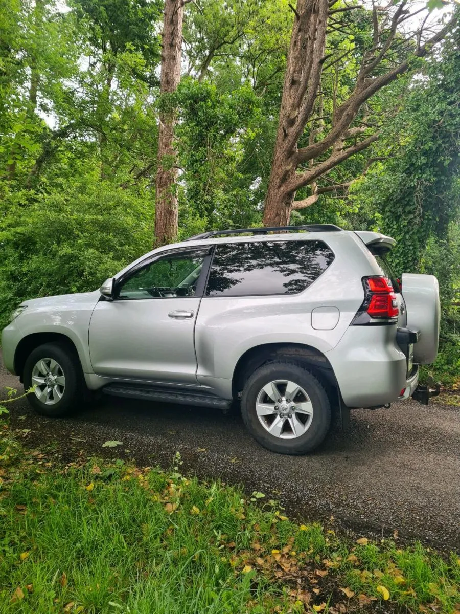 Toyota landcruiser 2.8 swb auto - Image 2