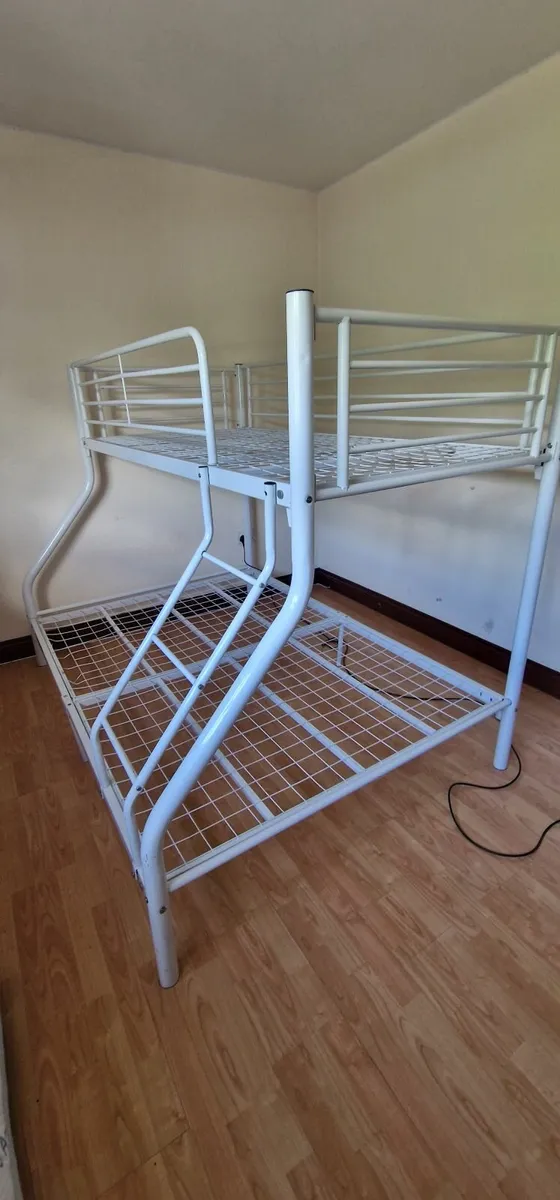 Tripple Bunk Bed - Image 1