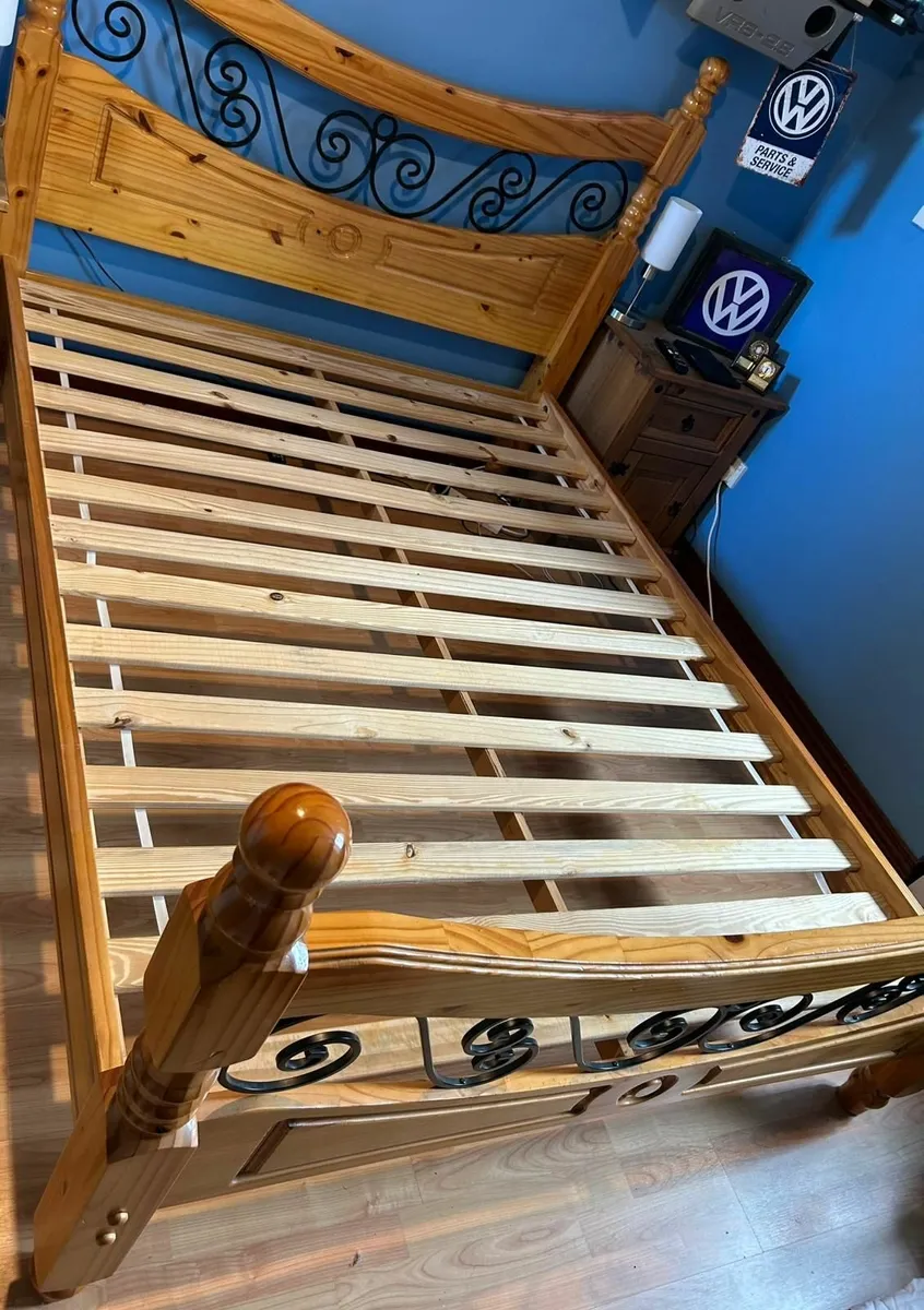 Bed - Image 2