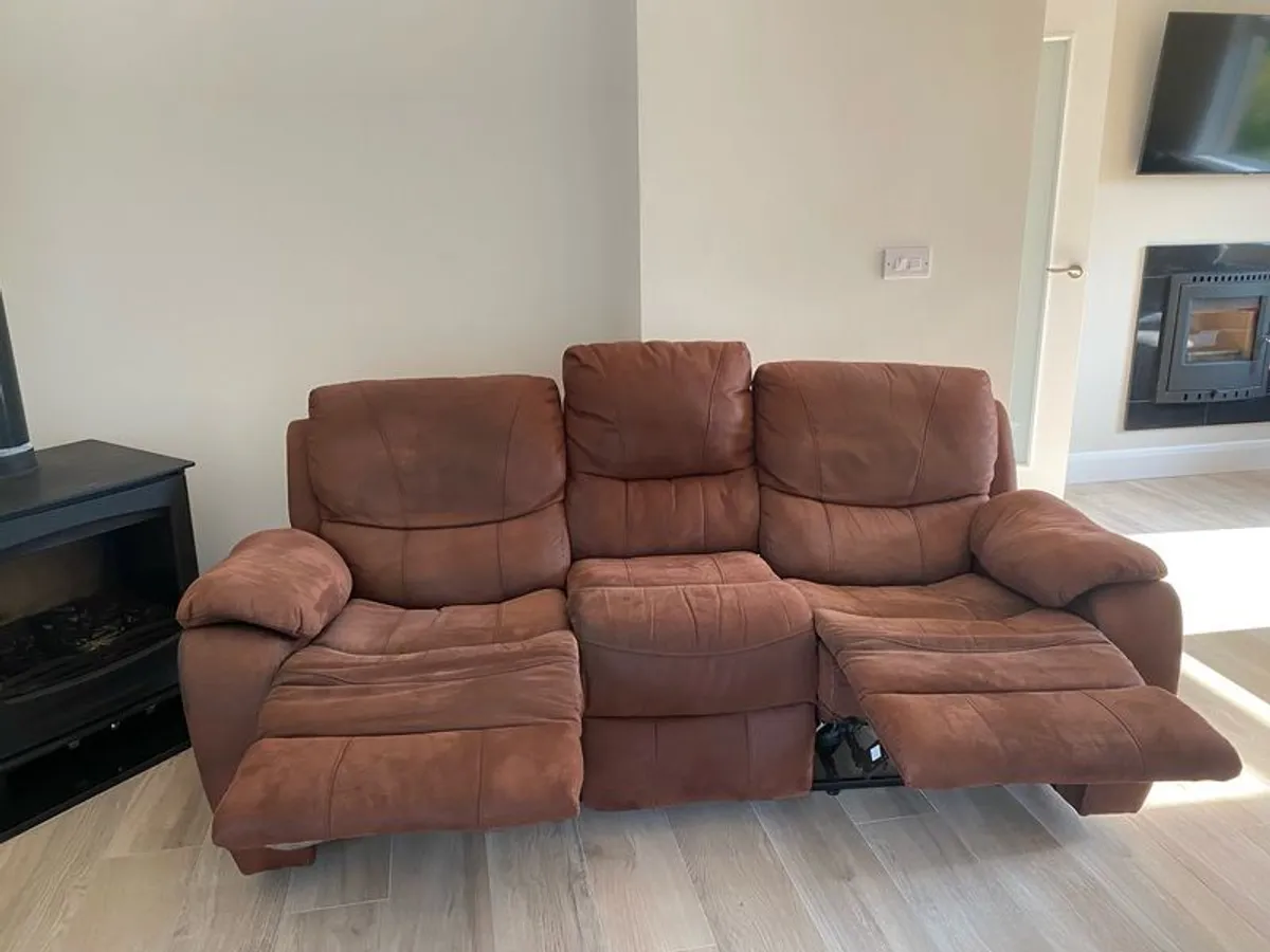 Free 3 seater recliner sofa - Image 4