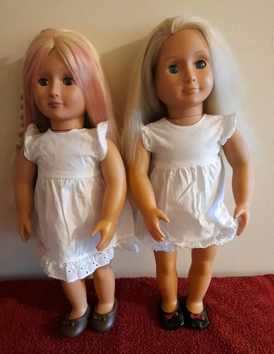 Our Generation Polka Dot Camping Set and twin doll - Image 4