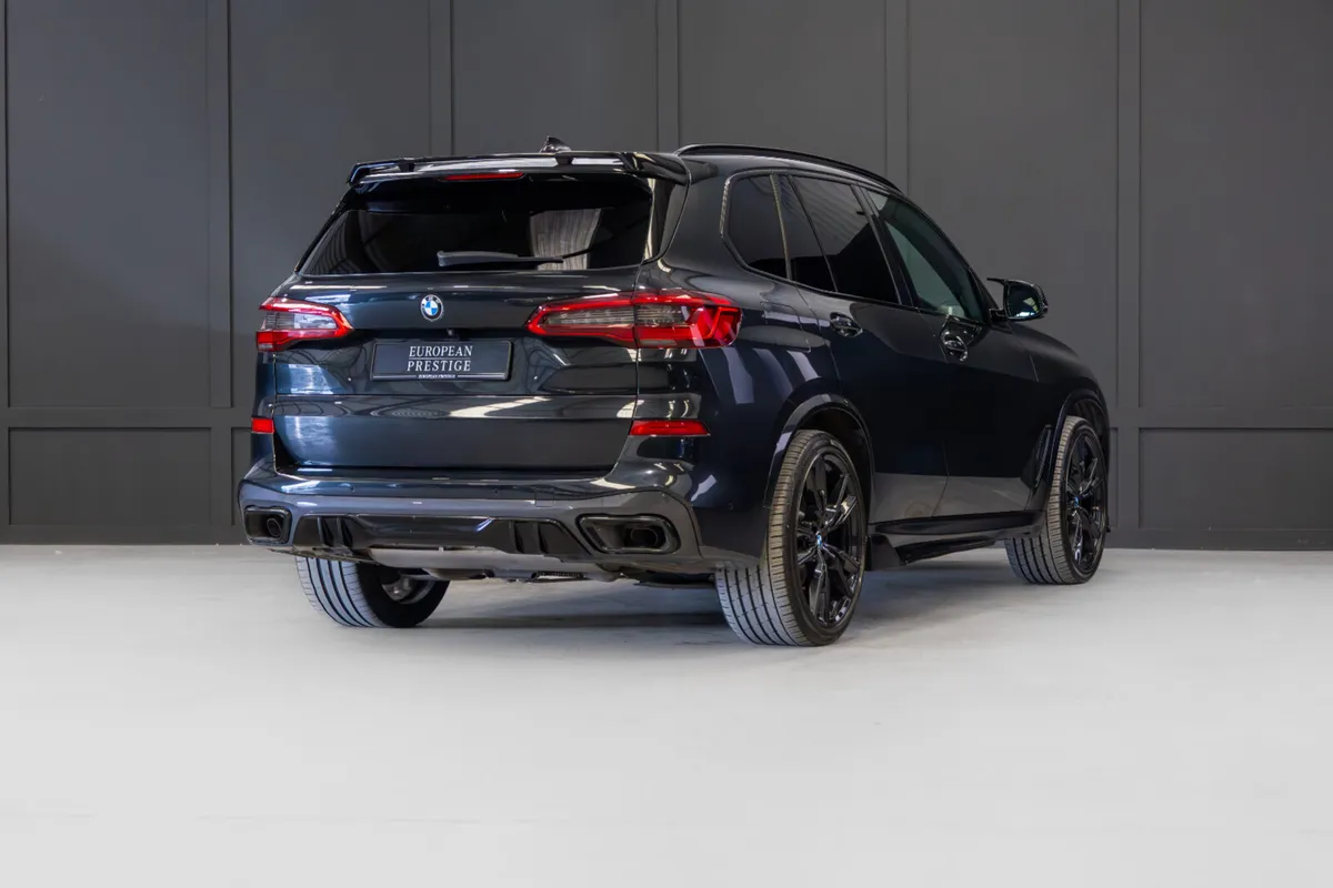 192 BMW X5 M50d - Image 3