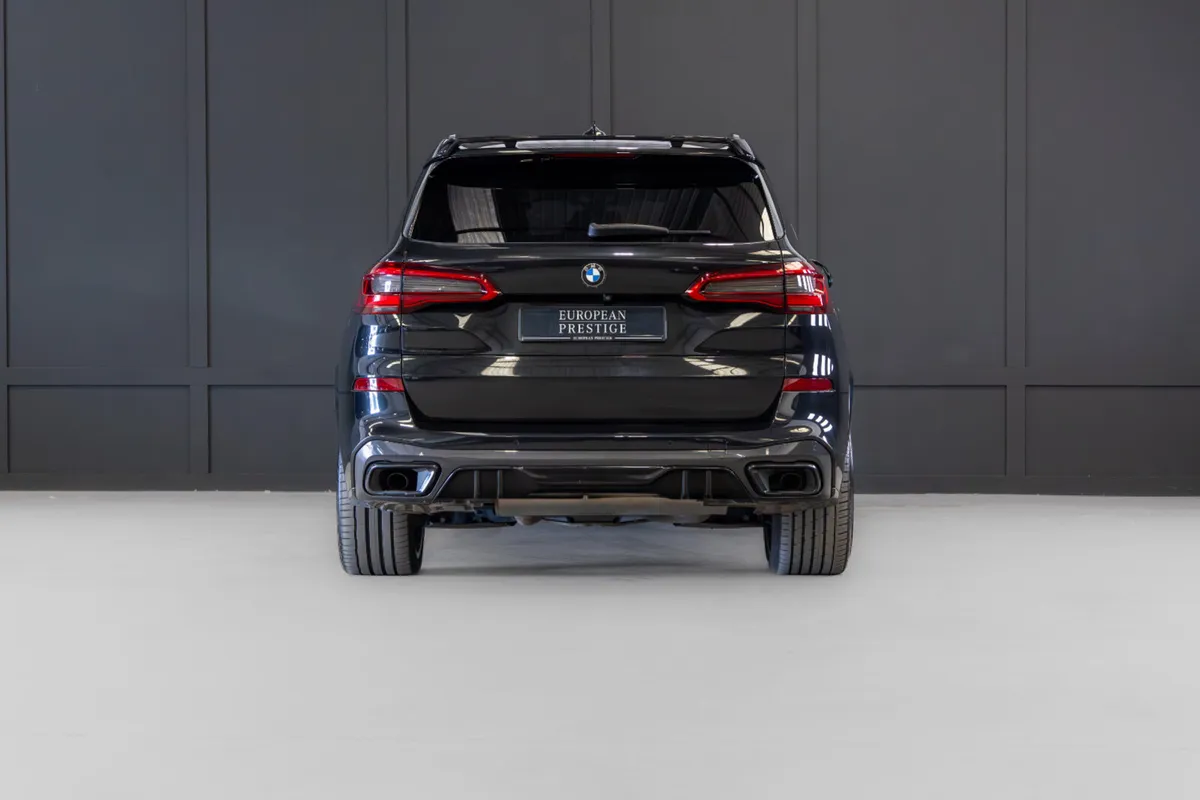 192 BMW X5 M50d - Image 4