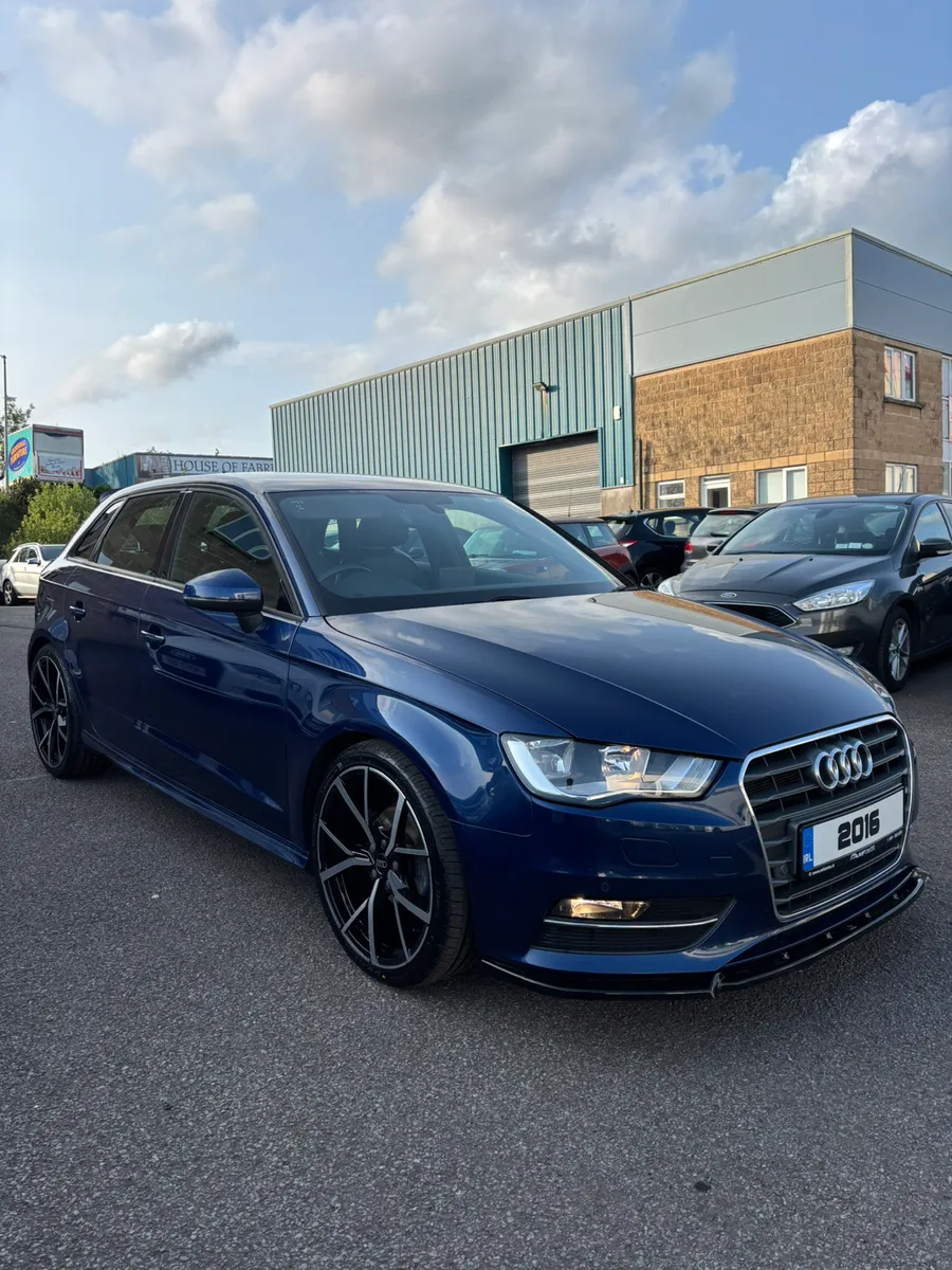 AUDI A3 Sport 1.6 TDI *High Spec* - Image 2