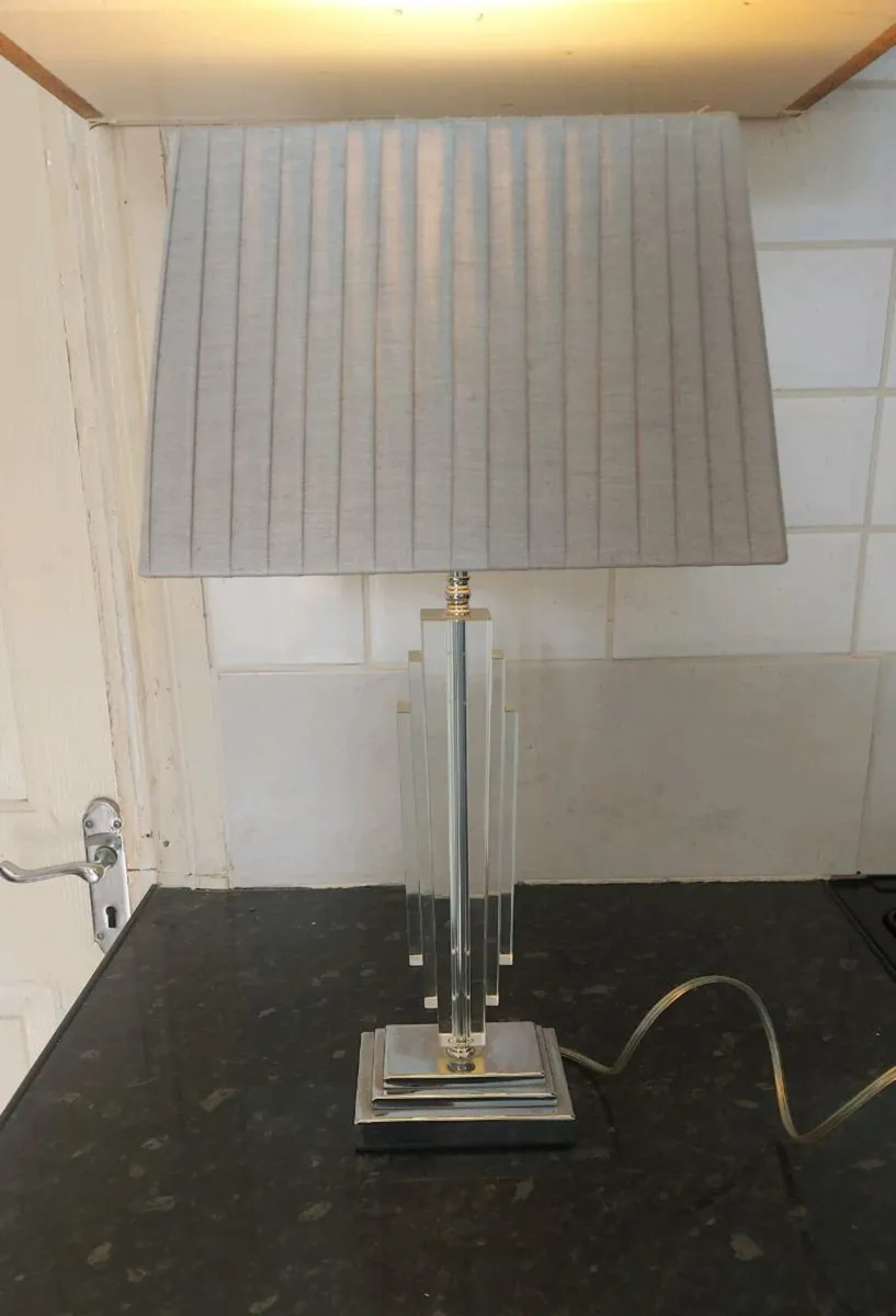 Lovely art deco style table lamp - Image 1