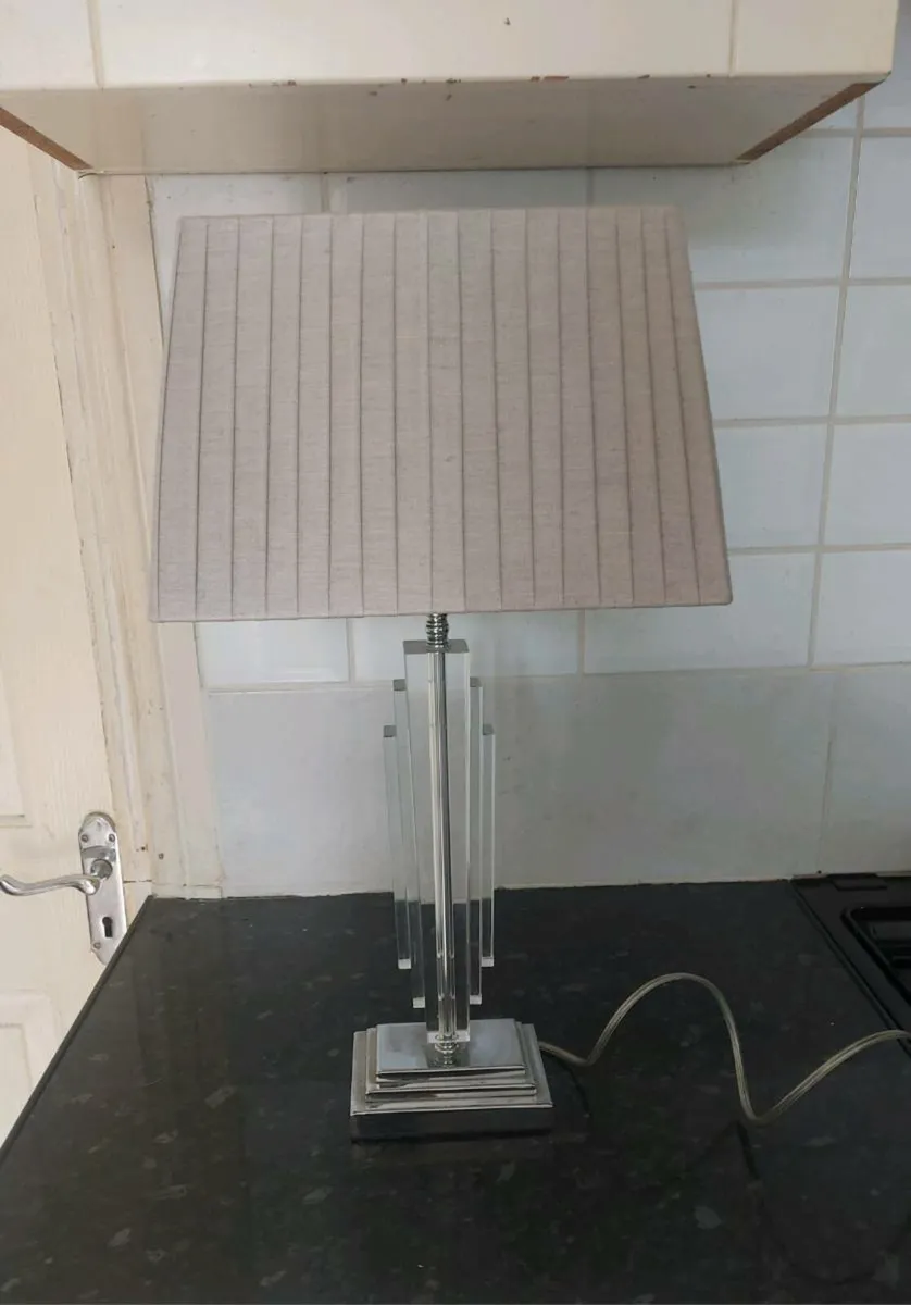 Lovely art deco style table lamp - Image 2