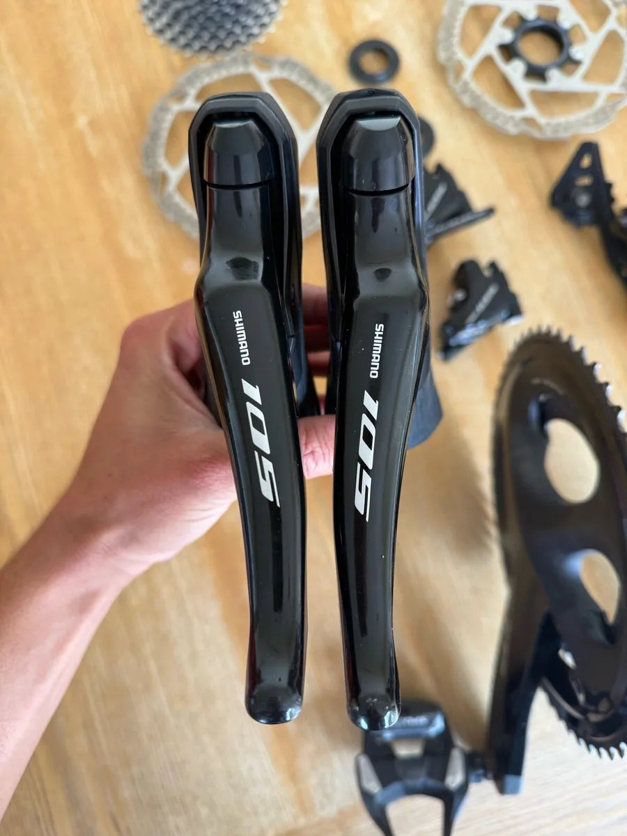 Shimano 105 mechanical groupset - Image 3