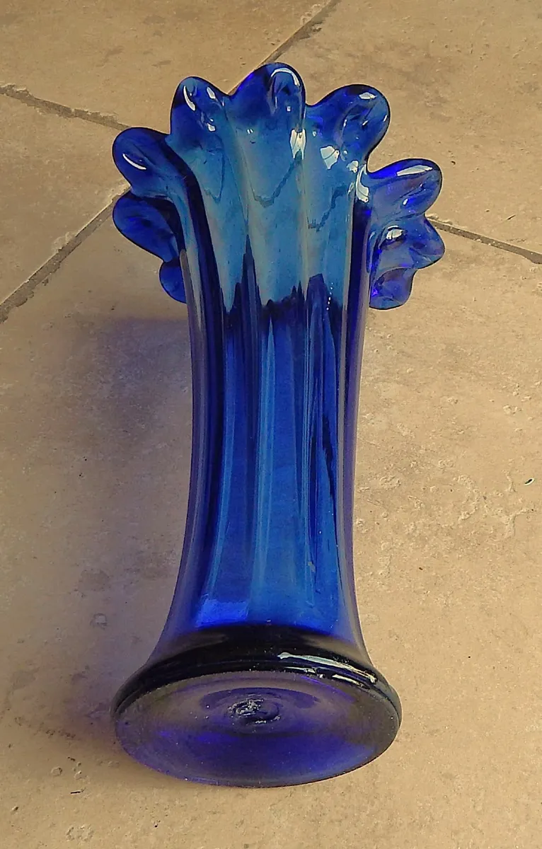 Blue Glass Hand Blown Splash Vase - Image 3