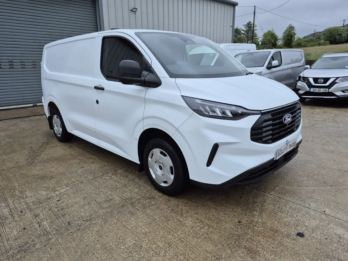 2024 CUSTOM TREND 2.0 TDCI 140 BHP - Image 1