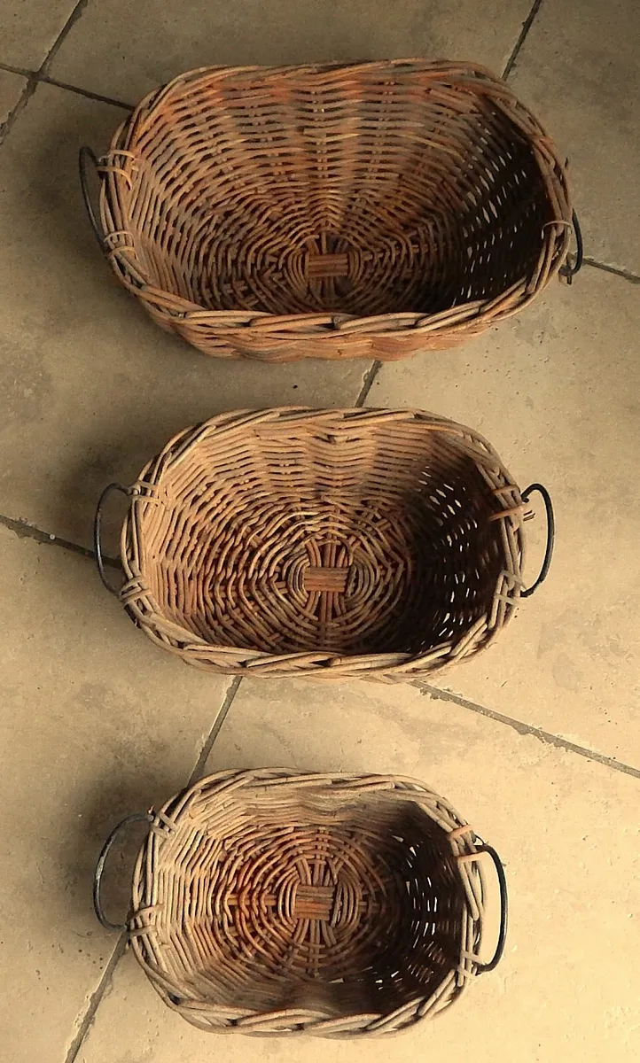 Set of 3 Vintage Wicker Baskets with Metal Handles - Image 3