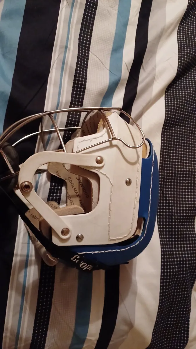 Cooper hurling helmet - Image 4