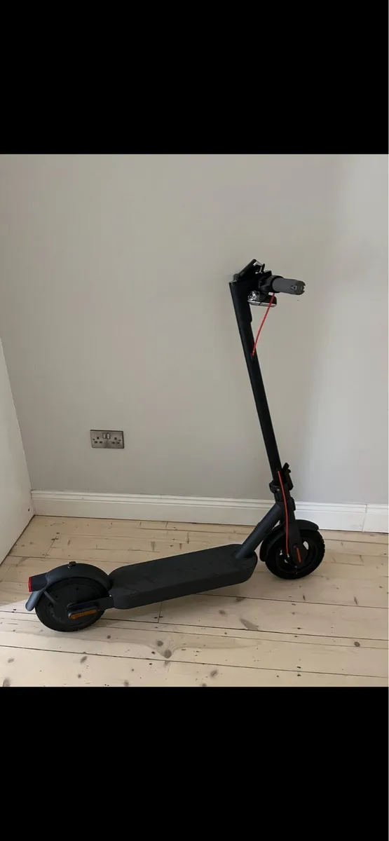 Xiaomi Electric Scooter 4  Pro - Image 1