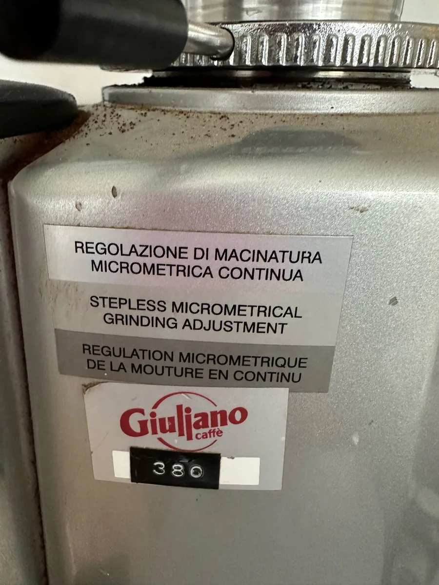 Commercial coffee grounder - Image 2