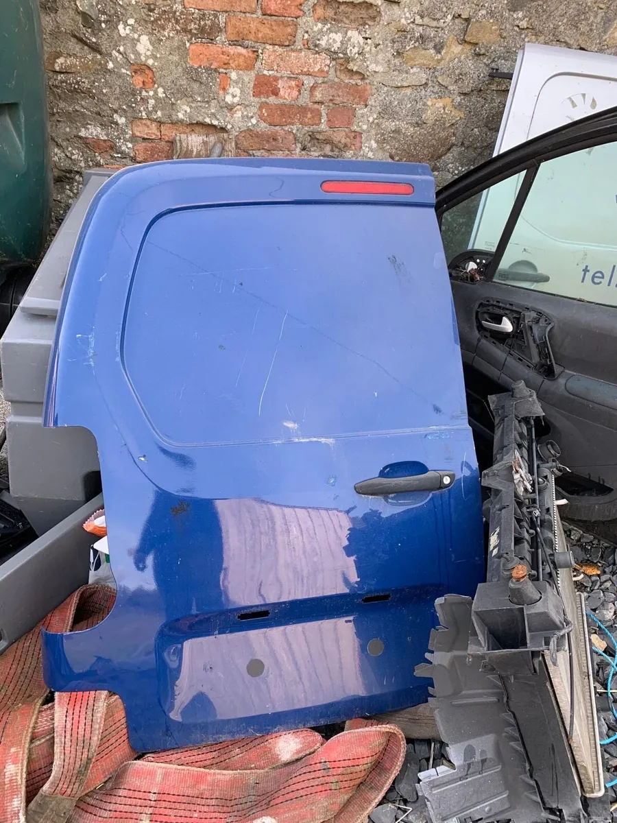 Citroen/Peugeot 2012-2018 Parts - Image 1