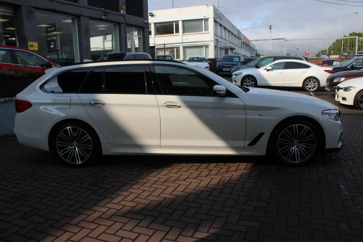 BMW 5-Series 520D M-SPORT PLUS 5DR ESTATE AUTO // - Image 3