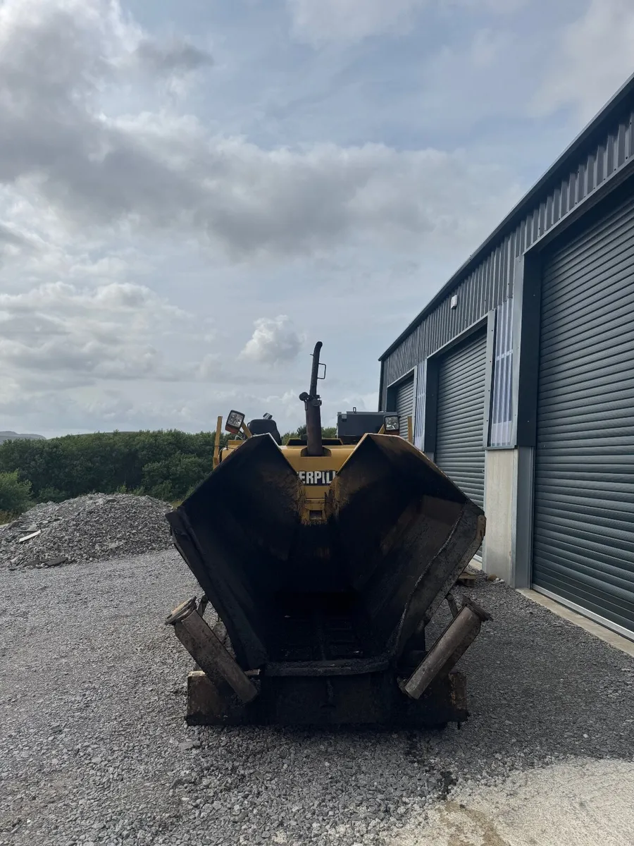 2011 CATERPILLAR AP300 Asphalt /Tarmac paver - Image 4